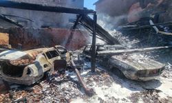 Kütahya'da korkutan yangın: 3 ev hasar gördü, 2 araç küle döndü