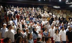 Merkezefendi Belediyesi Kent Tiyatrosu'nda yılsonu heyecanı