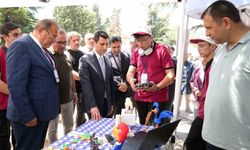 Meslek lisesi öğrencilerinin yaptığı ürünler görücüye çıktı