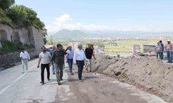 Mimarsinan mahallesinde çöken istinat duvarında inceleme yapıldı