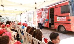 Osmangazi Belediyesi, çocuklara kitap ve tarih sevgisi aşılıyor