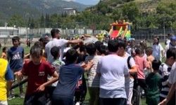 Osmaniye'de itfaiyeden çocuklara serinleten sürpriz
