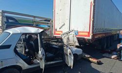 Osmaniye'de otomobil tıra çarptı: 3'ü çocuk 5 yaralı