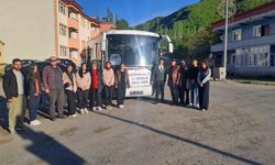 Posof Kaymakamlığı'ndan öğrencilere büyük moral: Rize gezisi düzenlendi