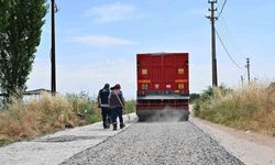 Salihli'de 5 mahalleyi bağlayan yol baştan sona yenilendi
