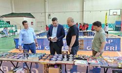 Sarıgöl'de binlerce kitap öğrencilerle buluştu