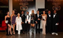 Sinema ve sanat dünyasının duayenleri ödüllendirildi