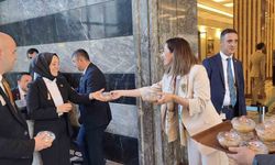 TBMM'de aşure dağıtıldı