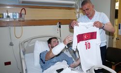TFF Başkanı Hacıosmanoğlu, kaza geçiren polisi hastanede ziyaret etti