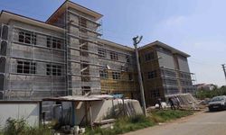 Turgut Özal Anadolu Lisesi inşaatında inceleme