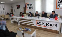 Vali Ziya Polat, Halk Günü'nde vatandaşların talep ve sorunlarını dinledi