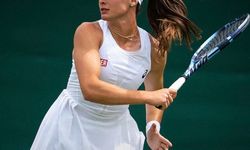Zeynep Sönmez Wimbledon'da ikinci tura yükseldi