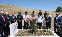15 Temmuz şehidi Gündüz kabri başında dualarla anıldı