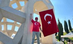 15 Temmuz'un 10'uncu yılında Şehitler Makamı'na ziyaretçi akını: 'İslamda ölüm ve cuma dışında okunan sela birlik ve beraberlik çağrıdır'