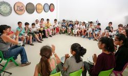 520 çocuk yazı sanat ve bilimle geçiriyor
