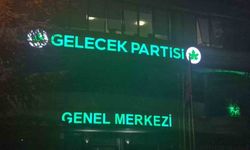 Ahmet Davutoğlu, Gelecek Partisi'nin siyasi faaliyetlerini sonlandırma kararı aldıklarını duyurdu