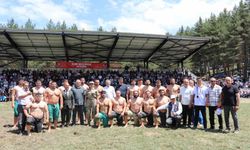 Akdağ Karakucak Güreşleri'nin başpehlivanı Kenan Gör oldu