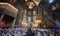 Ayasofya Camii'nde 15 Temmuz şehitleri için 253 hafız tarafından hatim duası okundu