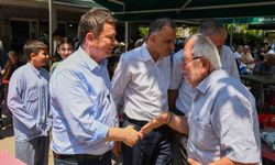 Başkan Aydın vatandaşlarla sahada omuz omuza