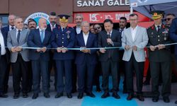 Başkan Büyükkılıç: 'Bu millet esareti kabul etmez, bayrağını yere düşürmez'