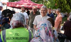 Bilecik'te binlerce kişiye aşure dağıtıldı