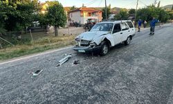 Bilecik'te maddi hasarla atlatılan trafik kazası