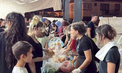 Bir yanda alevlerle mücadele, bir yanda yürek ısıtan dayanışma