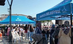 Bu otobüs ile mahalle şenlendi