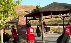 Cizre'de Kızılay gönüllülerinden çevre temizliği seferberliği