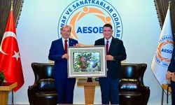 Ersin Tatar: 'Türkiye ile KKTC arasındaki kardeşliğin en güçlü temsilcilerinden biri esnaftır'