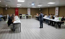 Erzincan Toplu Sera Bölgesi yatırımcılarıyla değerlendirme toplantısı yapıldı