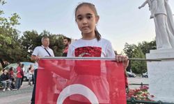 Eskişehir'de miniklerden 15 Temmuz'da anlamlı Sancak Koşusu