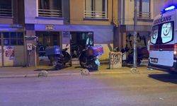 Eskişehir'de motosiklet otomobile çarptı: 1 yaralı