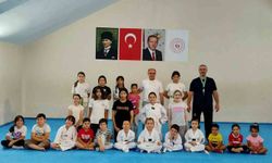 Eskişehir'de taekwondo antrenmanları sürüyor