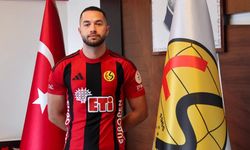 Eskişehirspor'da çifte transfer: Hem iç hem dış transferde imzalar atıldı