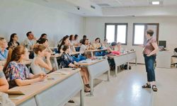 Fransızca eğitiminin kalbi İzmir'de attı