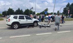 Giresun'da iki otomobilin çarpışması sonucu 1'i çocuk 5 kişi yaralandı