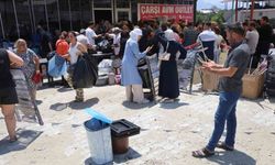 Hatay'da mağaza açılışında izdiham