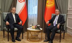 İran Dışişleri Bakanı Arakçi, Kırgızistan Dışişleri Bakanı Kulubayev ile bir araya geldi