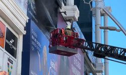 İş merkezindeki yangın büyümeden söndürüldü.