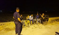 İzmir'de 36 düzensiz göçmen yakalandı