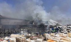 Kahramanmaraş'ta iş yeri yangını söndürüldü