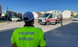 Karaman'da ambulansın karıştığı kaza ucuz atlatıldı