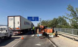 Kazada devrilen traktör sürücüsü hayatını kaybetti