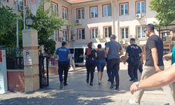 Kimlik vermek istemeyen kadın polislere zor anlar yaşattı