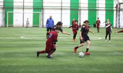 Küçükçekmece'de ücretsiz yaz spor okulları başladı