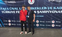 Kütahyalı Boksör Mehmet Turan Delibaş Türkiye üçüncüsü oldu