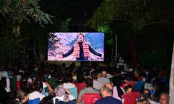 Manisa'da Açık Hava Sinema Geceleri nostalji rüzgarı estiriyor
