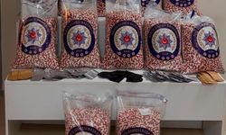 Önce taksi, sonra eve baskın: 280 bin uyuşturucu hap ele geçirildi