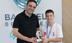 Şampiyonluk sevincini Başkan Özlü ile paylaştı